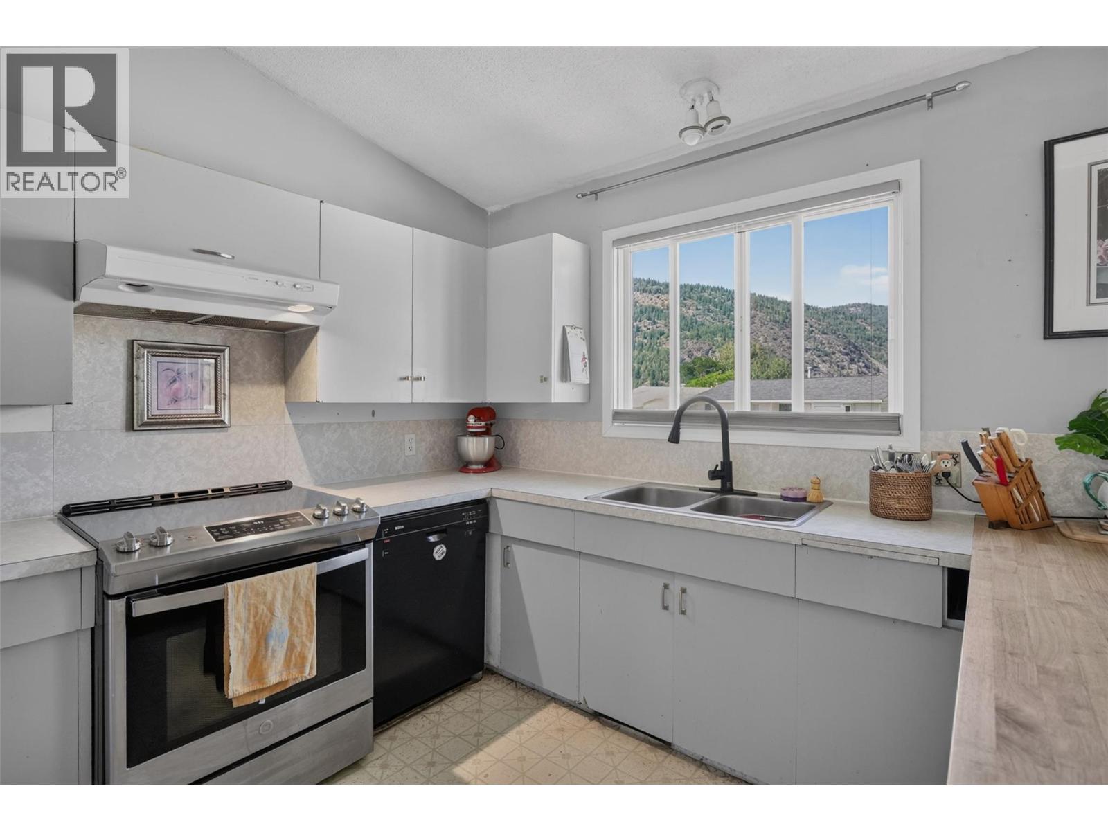 3955 Woodland Drive - 16
