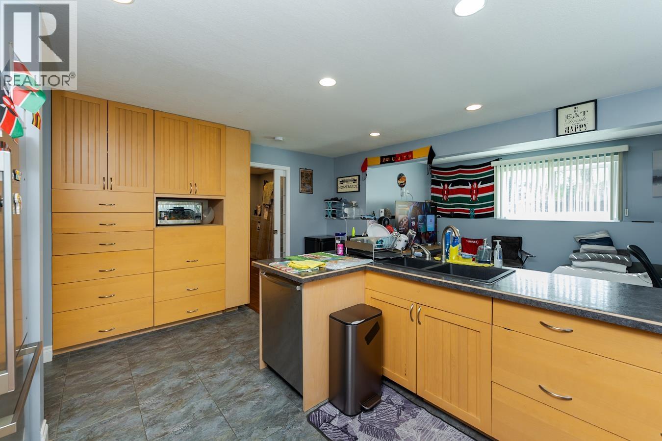 5772 HEYER ROAD - 34