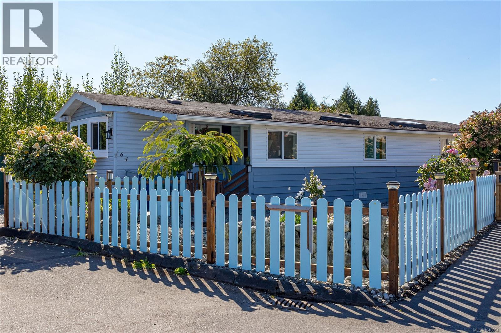 #64 7701 Central Saanich Rd - 1