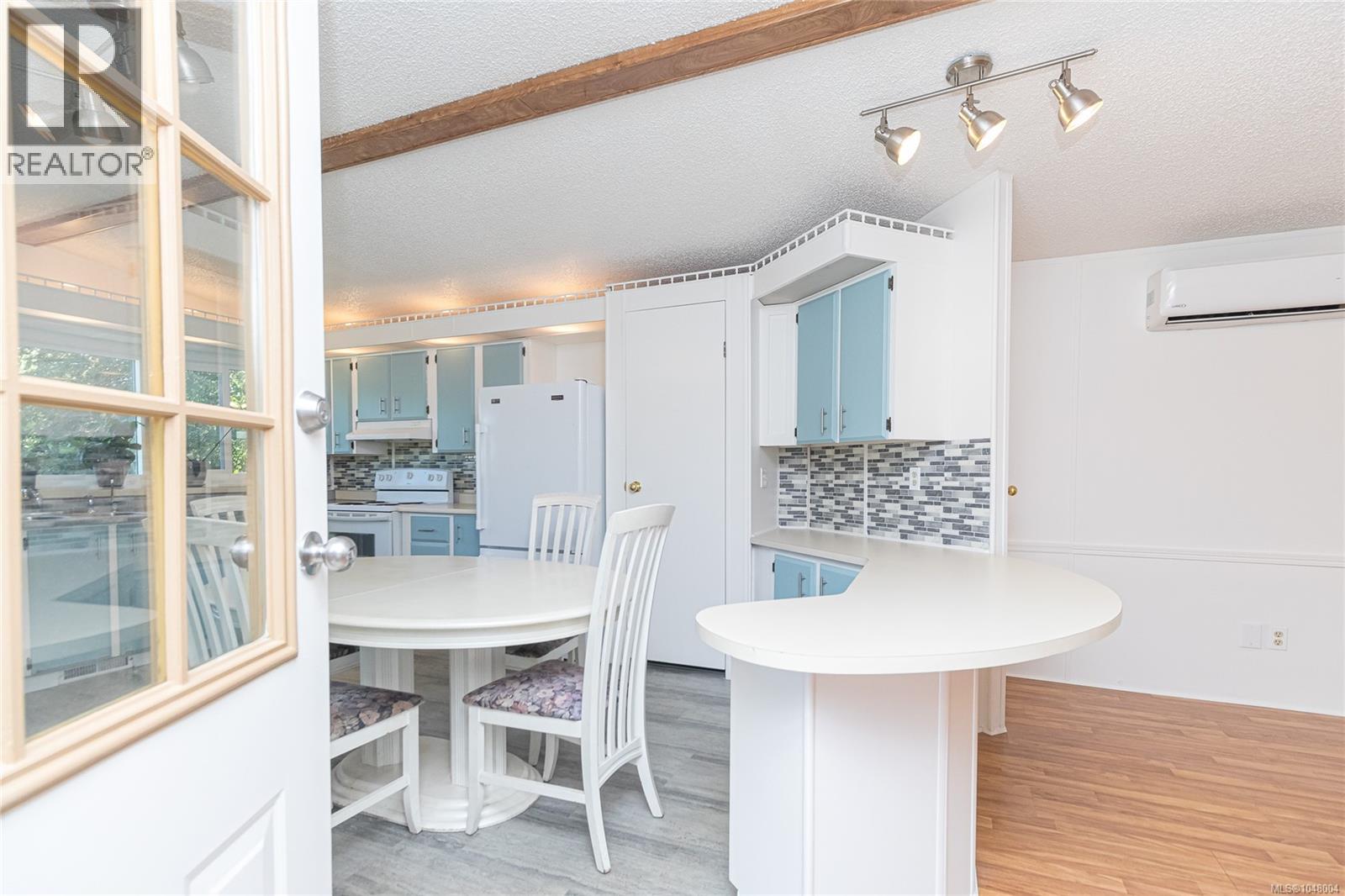 #64 7701 Central Saanich Rd - 3