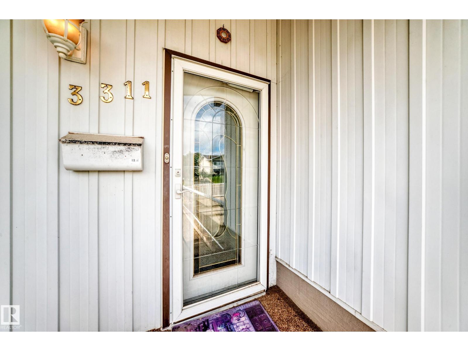 3311 104 AV NW, Rundle Heights, Edmonton photo 4