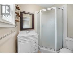 15 Hartland Avenue thumbnail 16