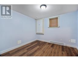 15 Hartland Avenue thumbnail 23