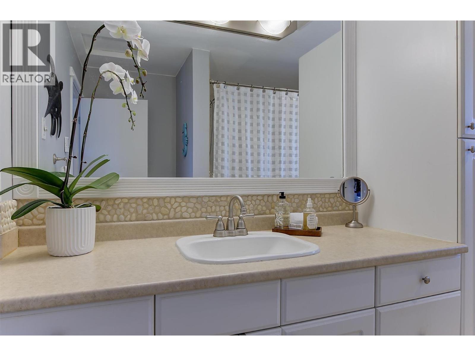  450 Holbrook Road West, Kelowna