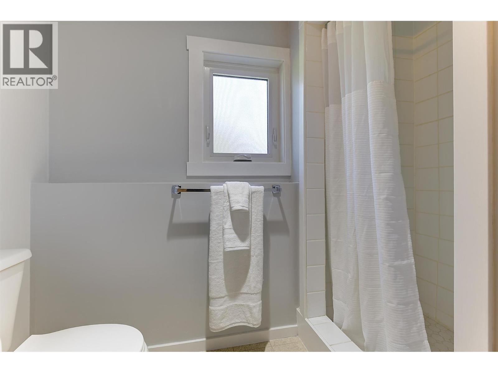  450 Holbrook Road West, Kelowna