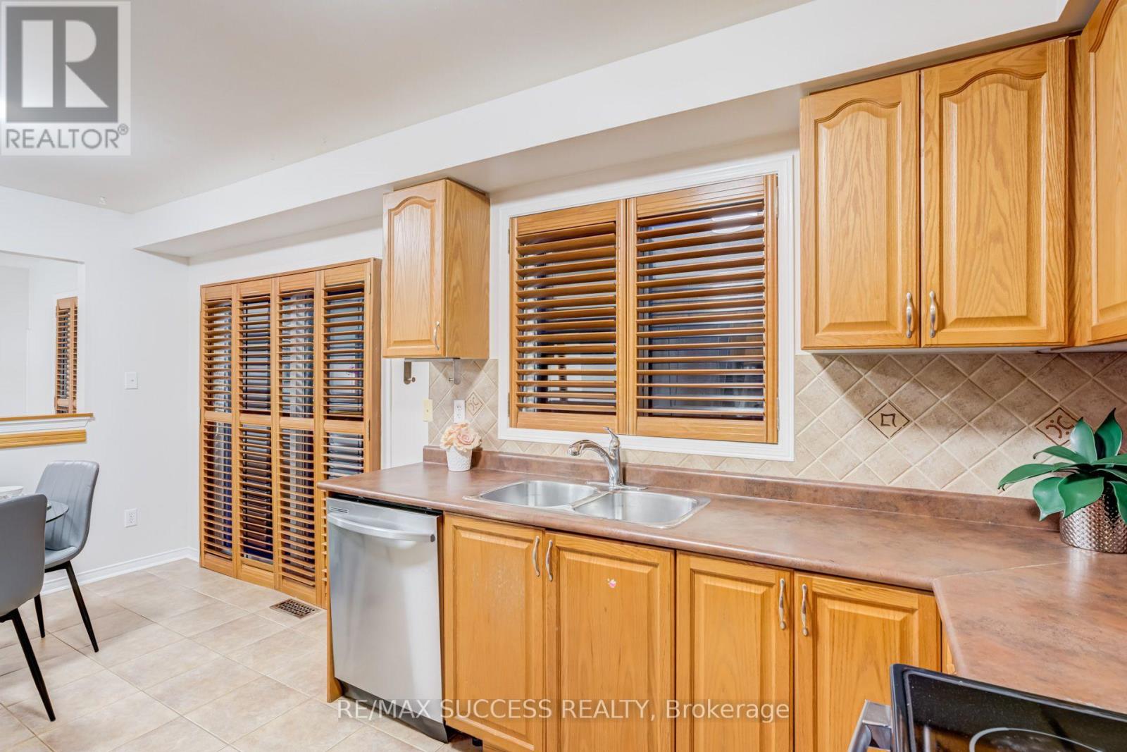 54 FERNCROFT PLACE - Image 15