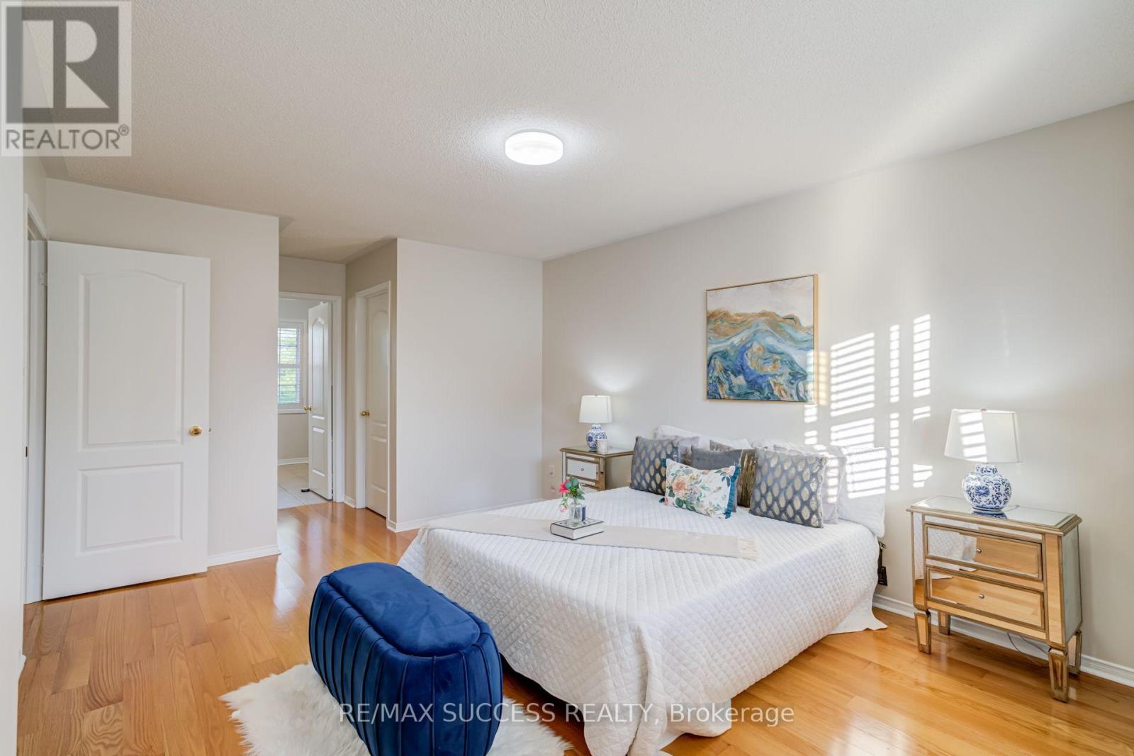 54 FERNCROFT PLACE - Image 25
