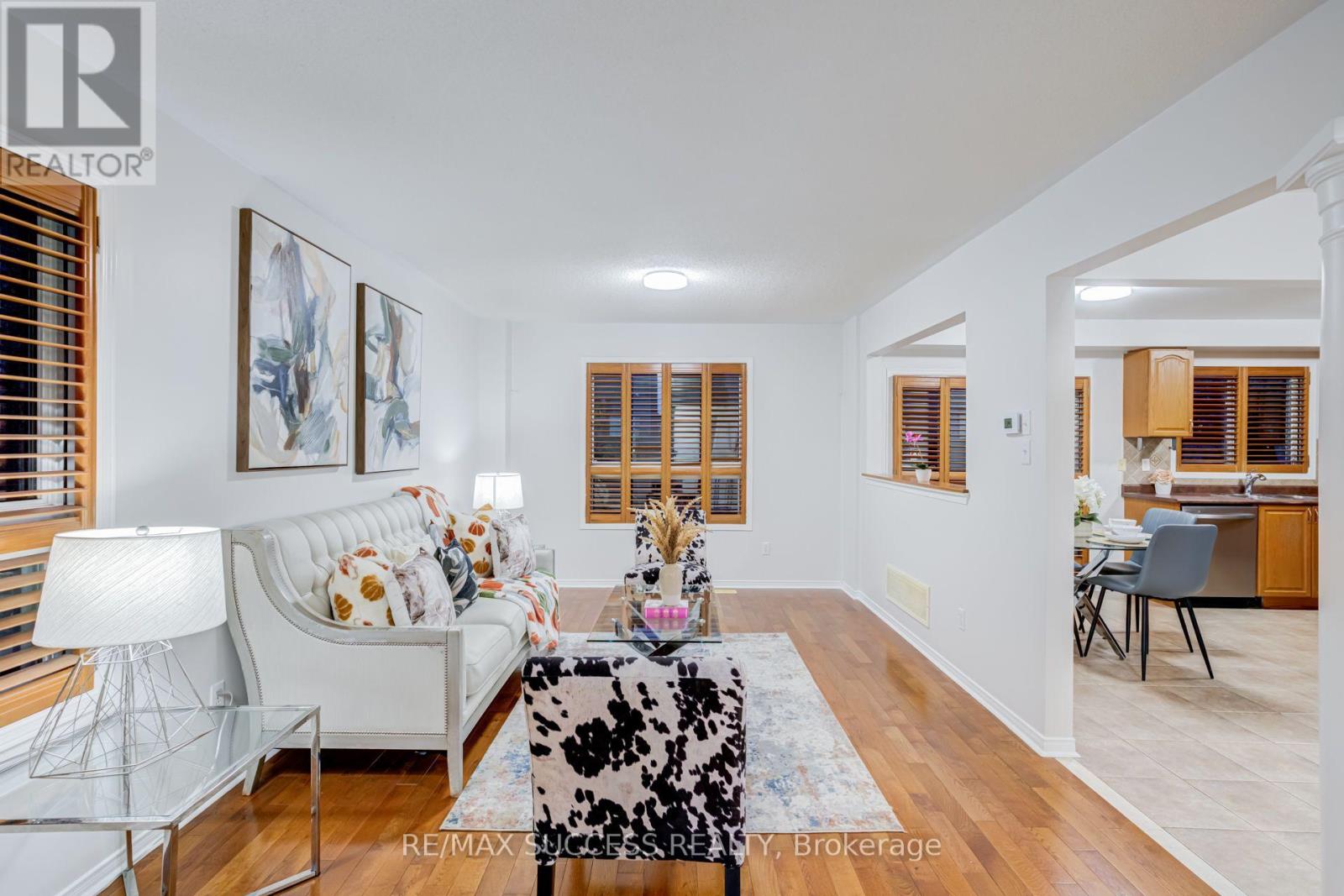 54 FERNCROFT PLACE - 8