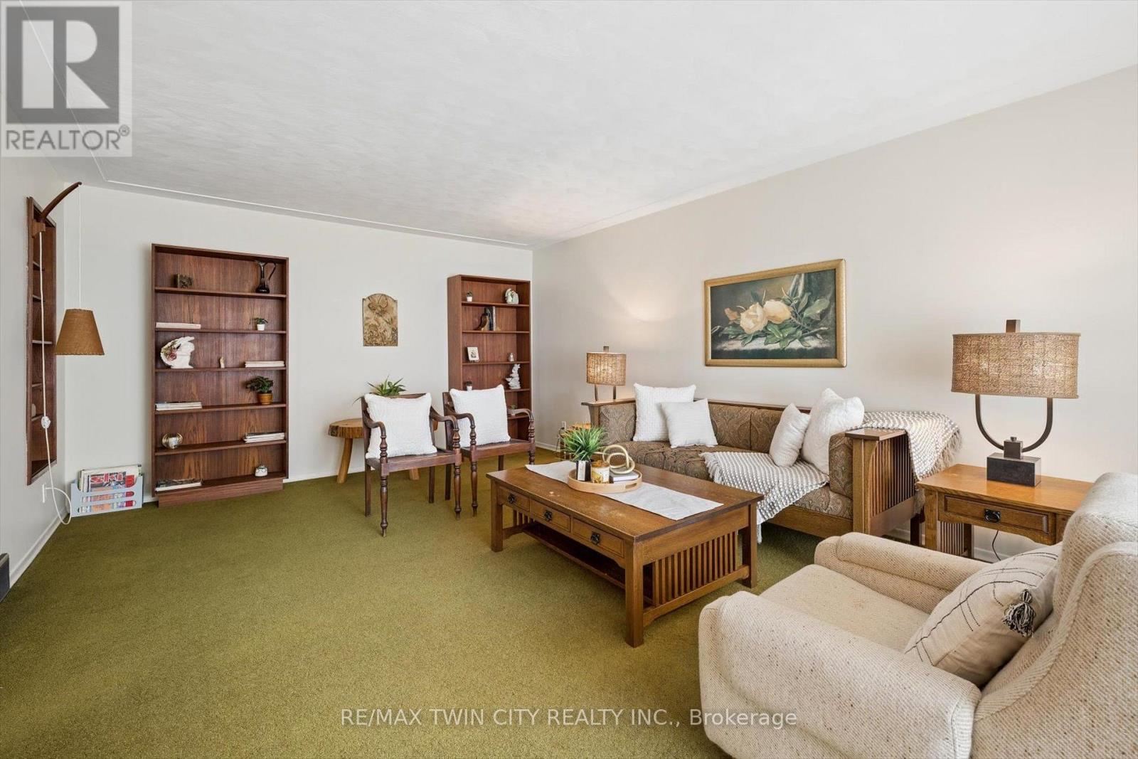 142 CARSON DRIVE - Image 11