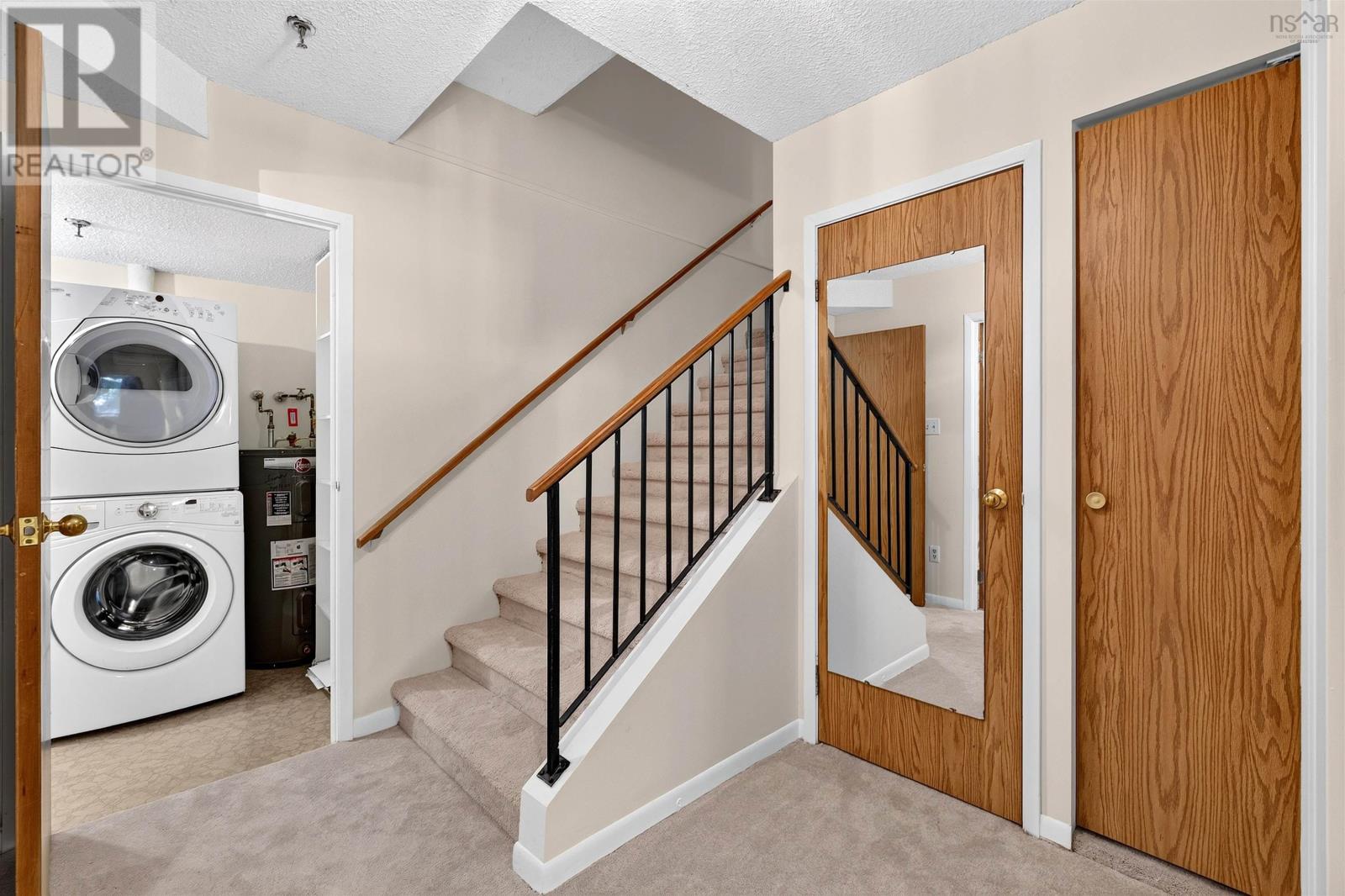 #201 15 Knightsridge Drive - 29
