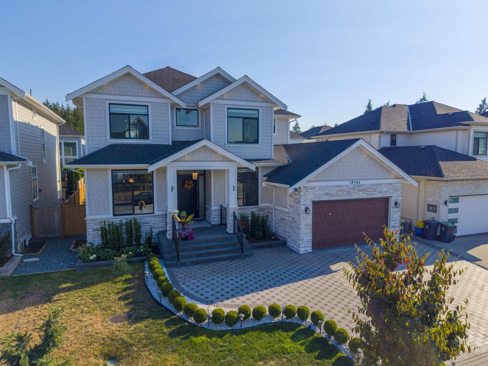 9 Bed, 8 Bath House for Sale in Langley – 19742 33 AVENUE, Langley – MLS# R3159395 - Image 2