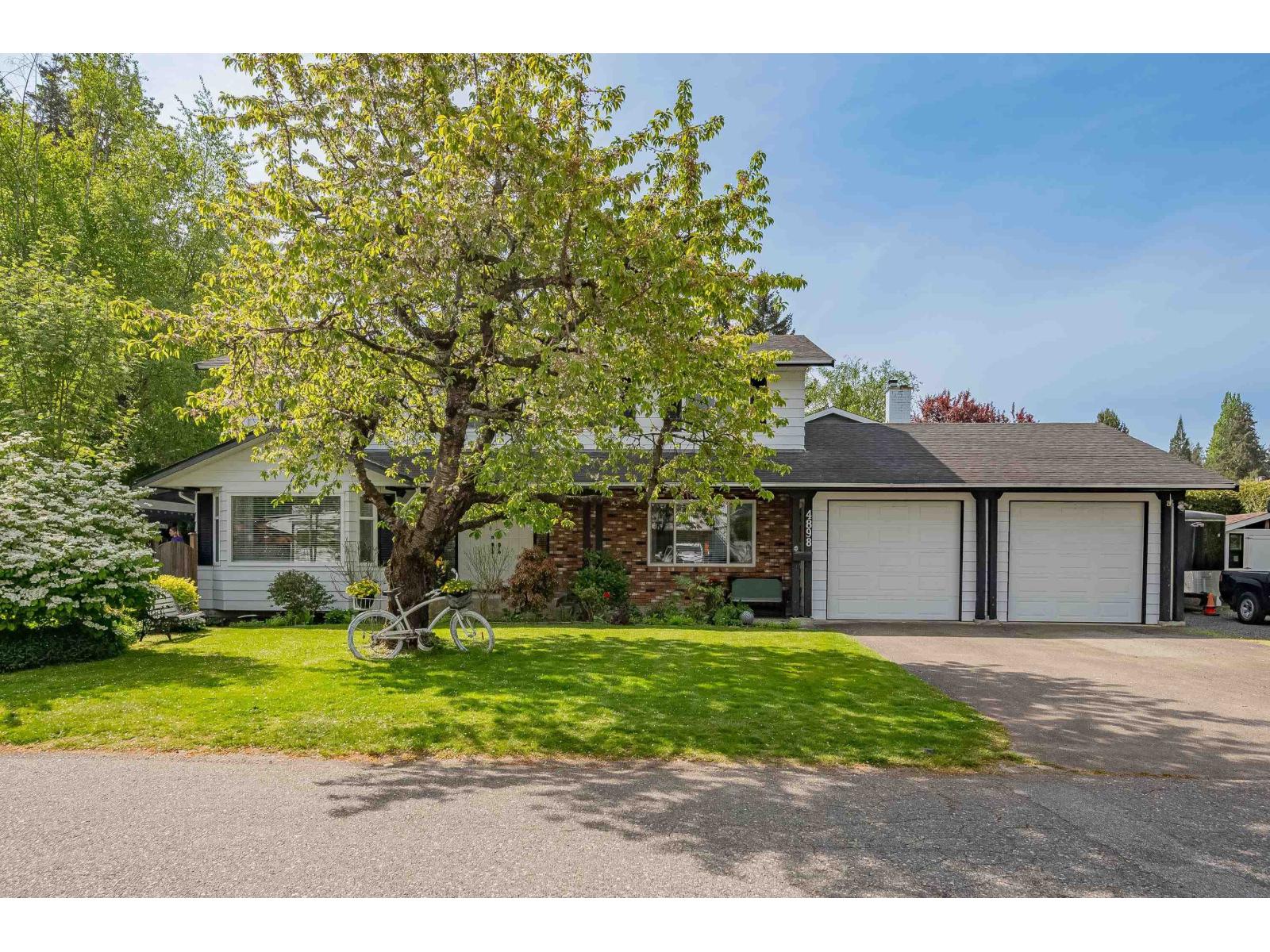 5 Bed, 3 Bath House for Sale in Langley – 4898 205A STREET, Langley – MLS# R3158778 - Image 2