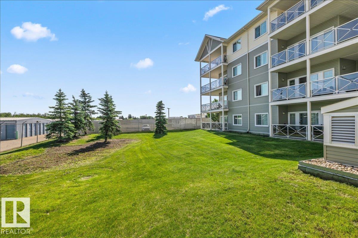 #114 12660 142 AV NW, Baranow, Edmonton photo 1