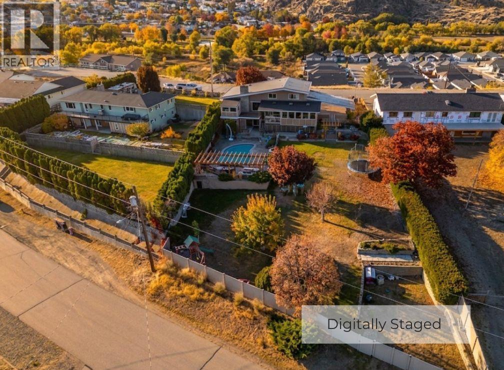 6521 BELLEVUE Drive, Oliver