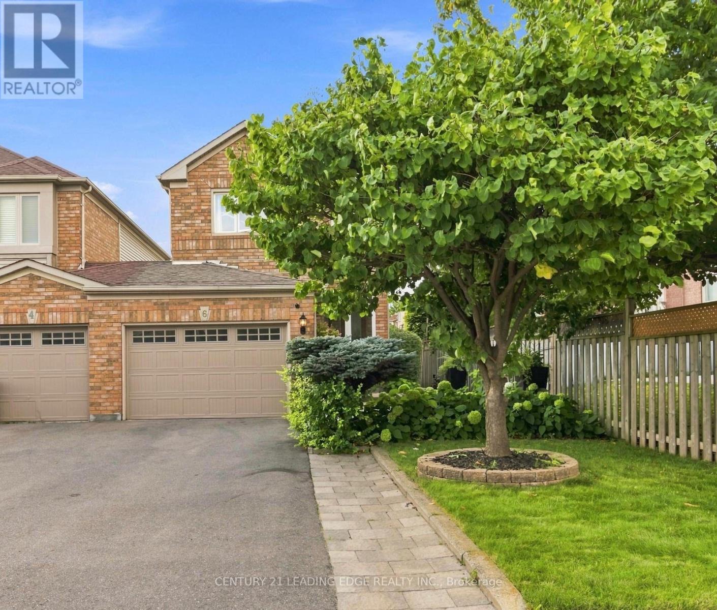 6 BIRCHCLIFFE DRIVE