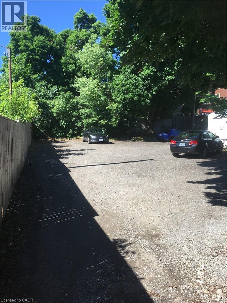 840 KING ST E/S Street Unit# 5 — photo 2