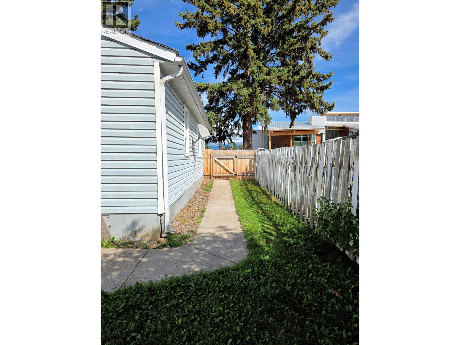 3983 SECOND AVENUE - 5