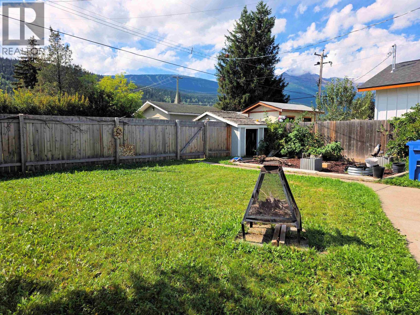 3983 SECOND Avenue, Smithers