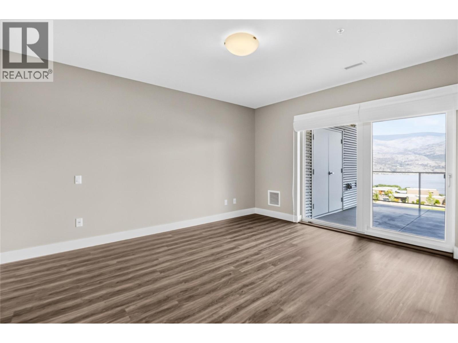 #422 400 Vista Park - Image 14