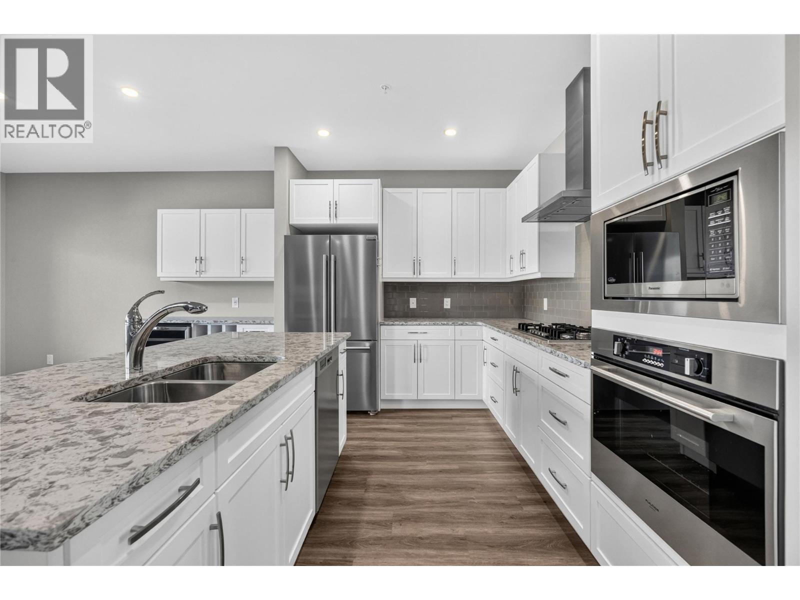 #422 400 Vista Park - Image 4