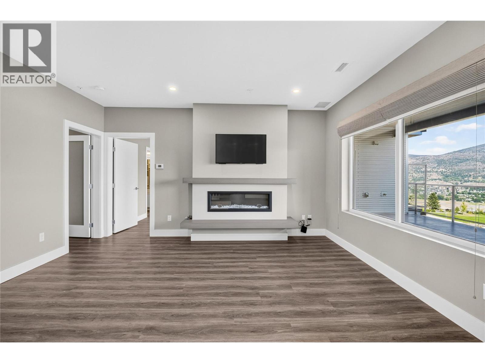 #422 400 Vista Park - 7