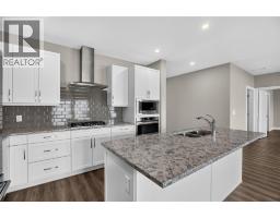 Bedroom - 400 Vista Park Unit# 422, Penticton, BC V2A0B2 Photo 6