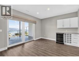 Primary Bedroom - 400 Vista Park Unit# 422, Penticton, BC V2A0B2 Photo 9