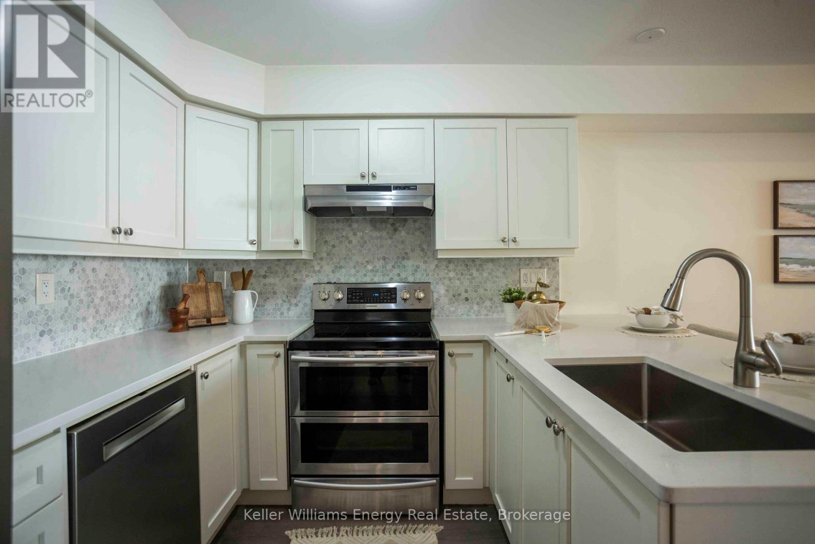 104 HOWE AVENUE - Image 15