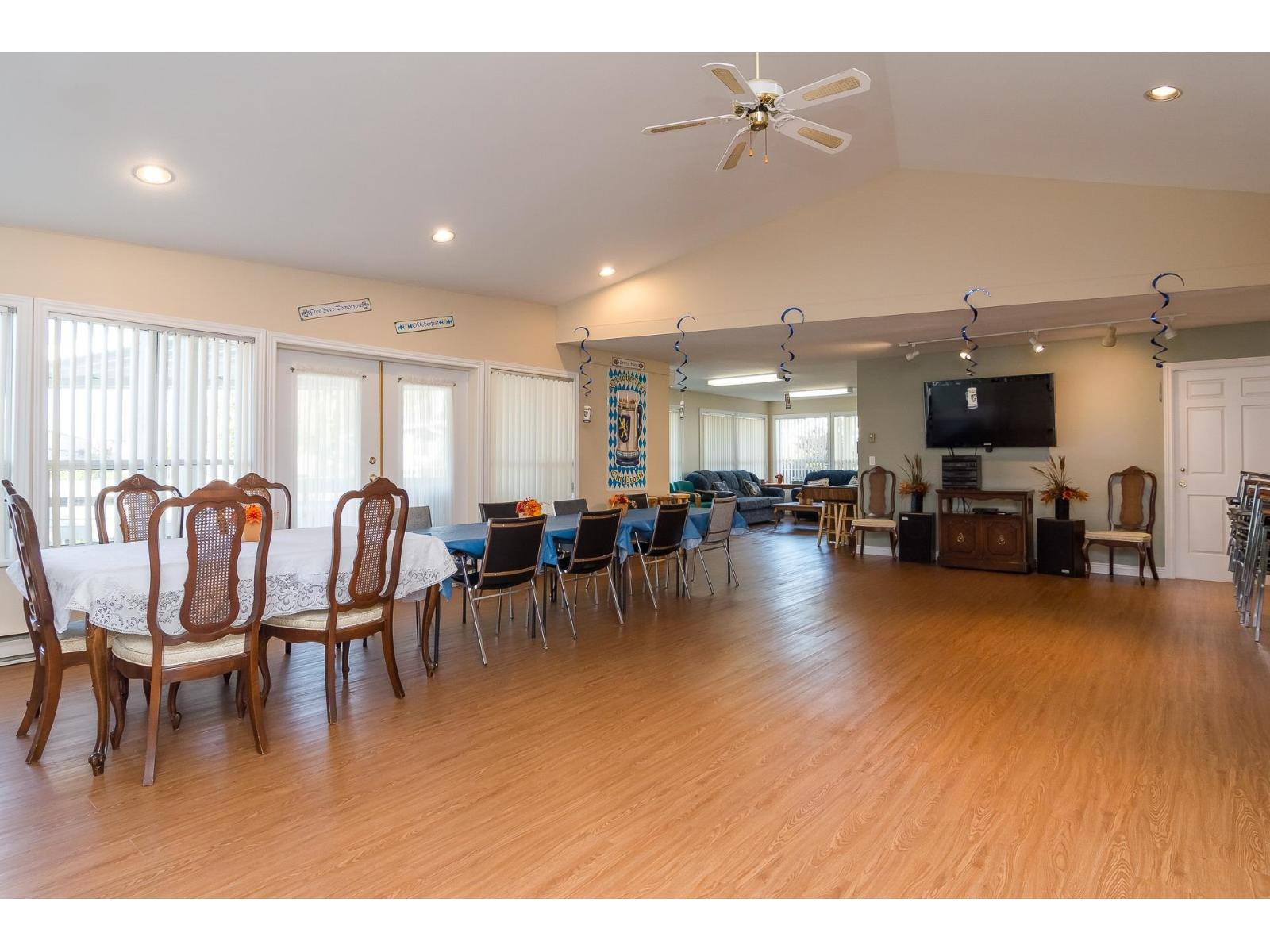 2 Bed, 2 Bath House for Sale in Langley – 8 5550 LANGLEY BYPASS – MLS# R3159378 - Image 37