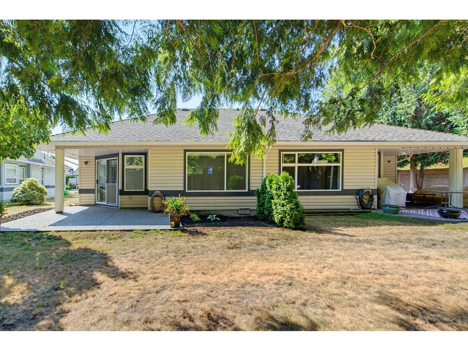 2 Bed, 2 Bath House for Sale in Langley – 8 5550 LANGLEY BYPASS – MLS# R3159378 - Image 27