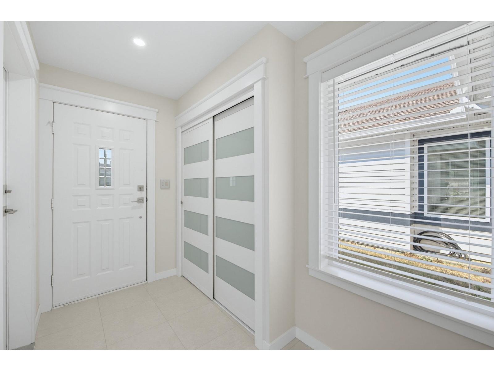 2 Bed, 2 Bath House for Sale in Langley – 8 5550 LANGLEY BYPASS – MLS# R3159378 - Image 24