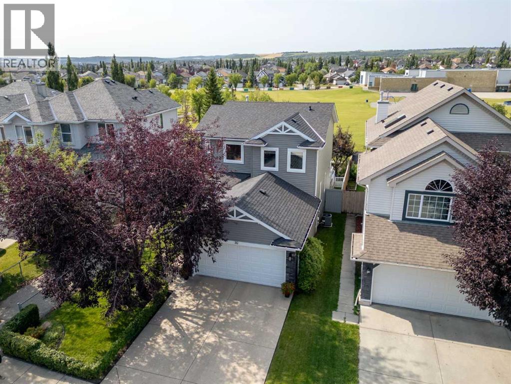 30 Somerset Court SW, Somerset, Calgary photo 2