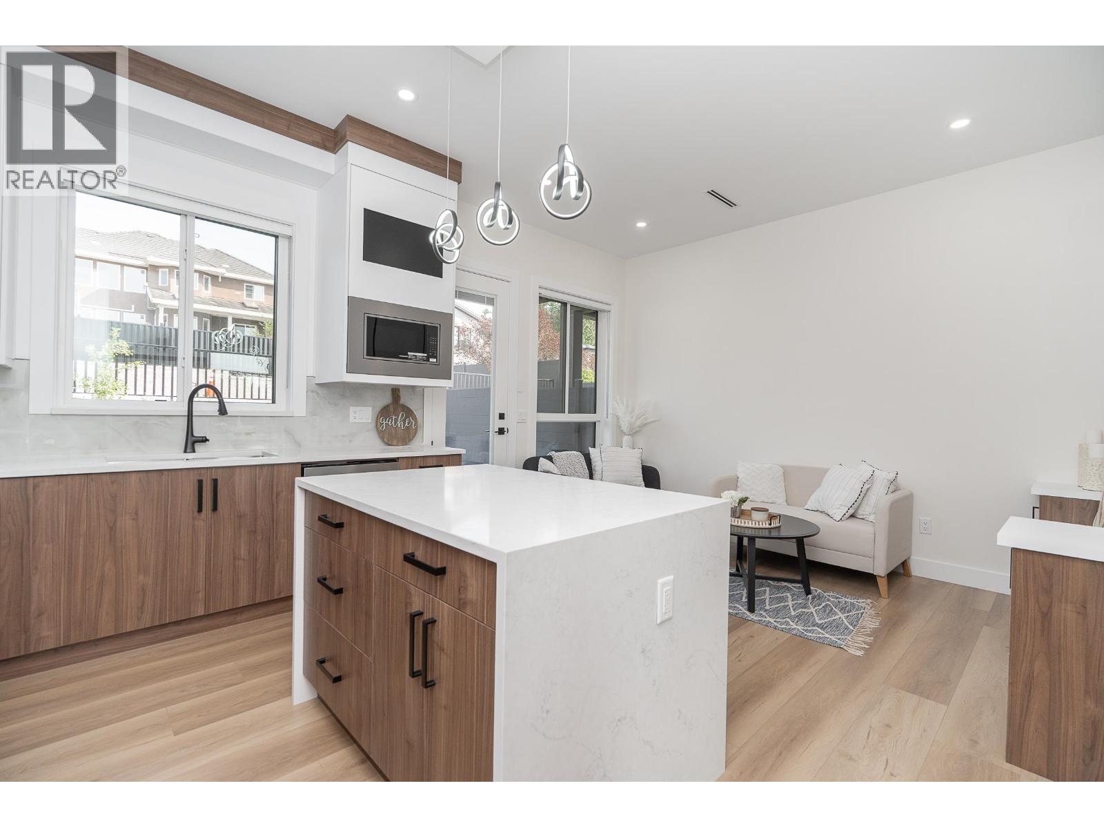 4 Bed, 4 Bath Apartment for Sale in Coquitlam – 102 1149 DANSEY AVENUE, Coquitlam – MLS# R3159391 - Image 10