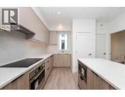 207 7161 17th Avenue, Burnaby, BC V3N0K1 Photo 9