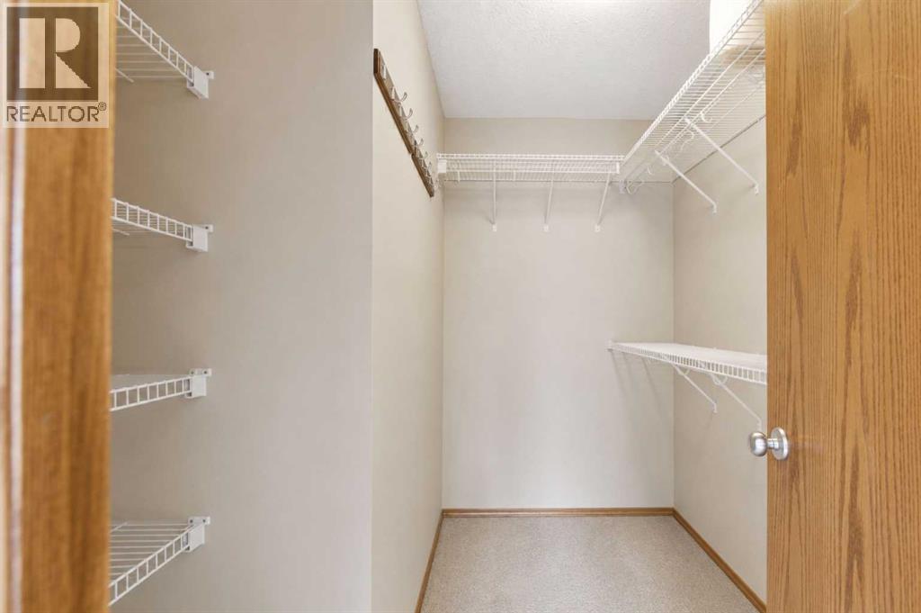499 Highland Close - 23