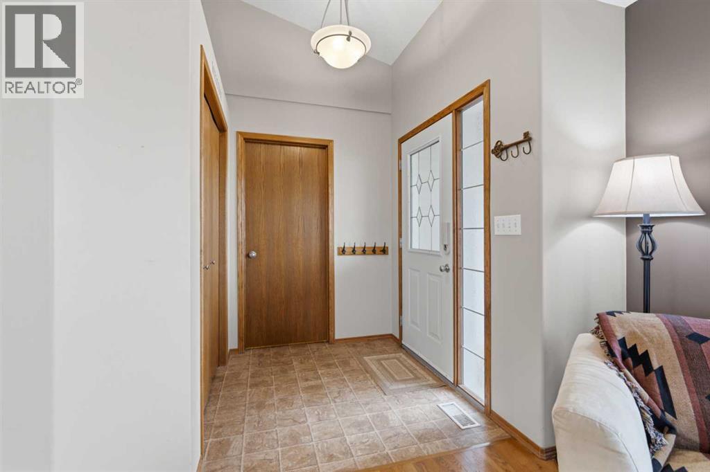 499 Highland Close - 4