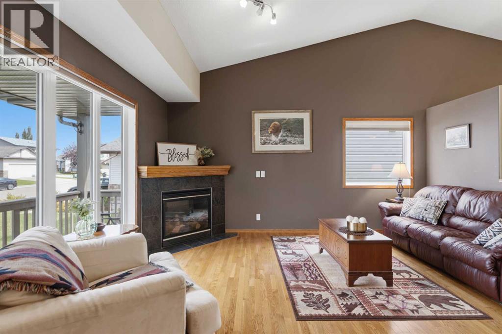 499 Highland Close - 5