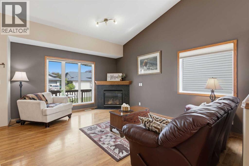 499 Highland Close - 8