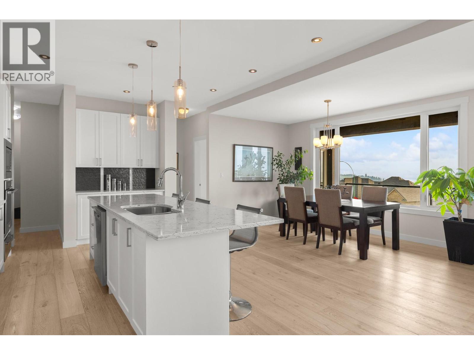  1534 GREGORY Road, West Kelowna