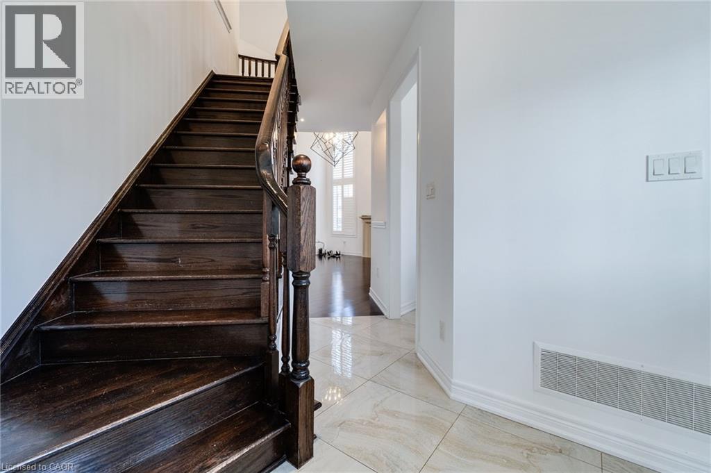2 HAWSTONE Road - Image 16