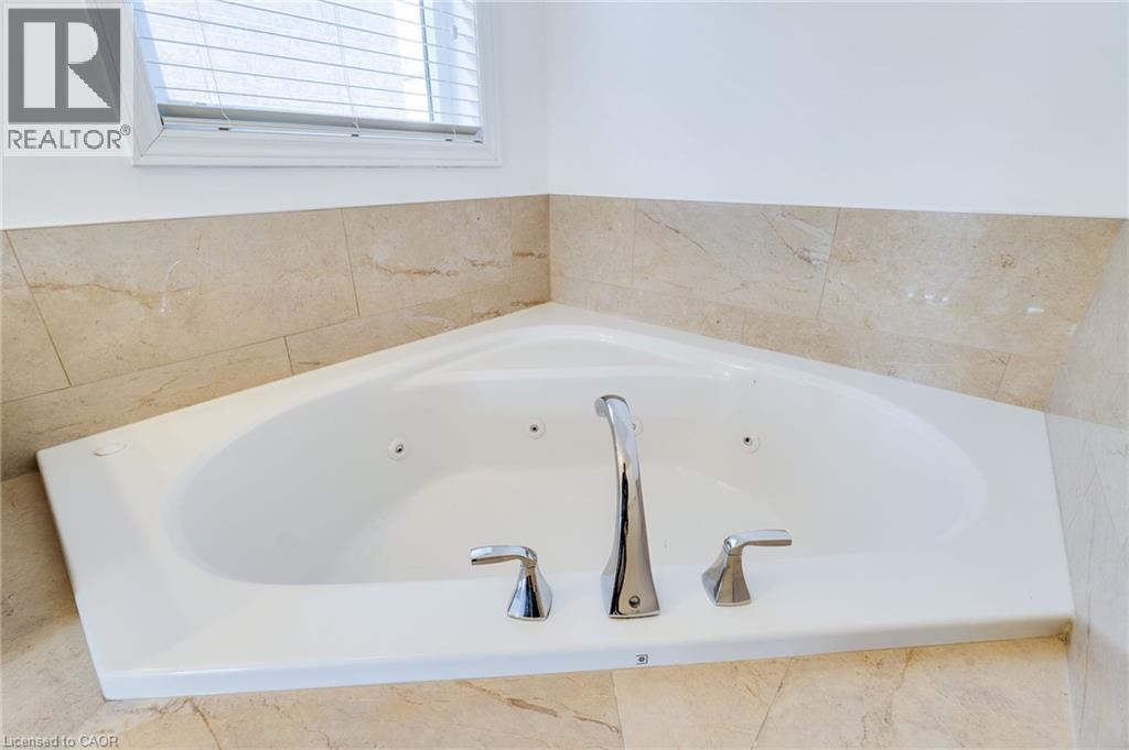 2 HAWSTONE Road - Image 28