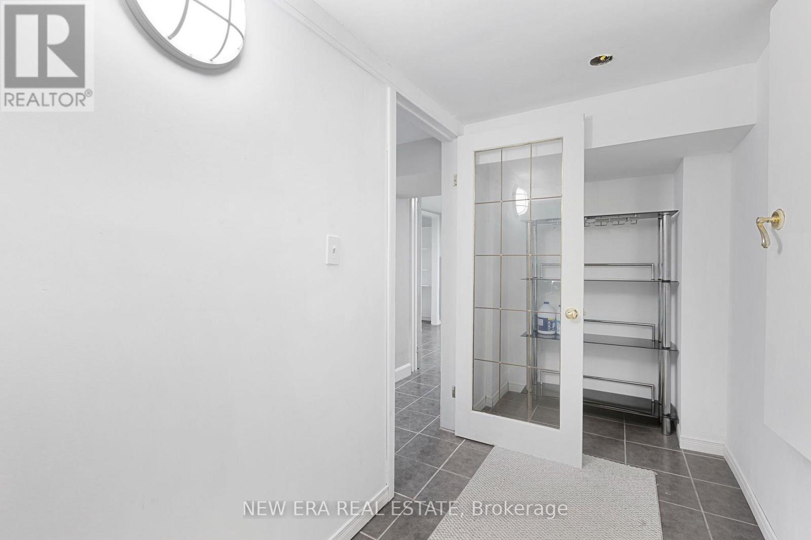 4246 BLOOR STREET W - 41