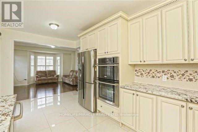 8 ARROWSTONE COURT - 8