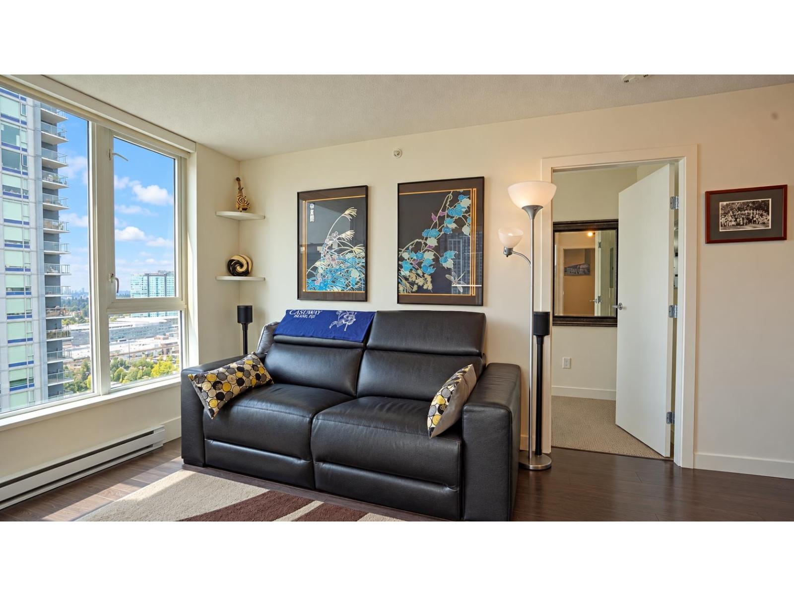 2 Bed, 2 Bath House for Sale in Surrey – 3706 13750 100 AVENUE, Surrey – MLS# R3159414 - Image 4
