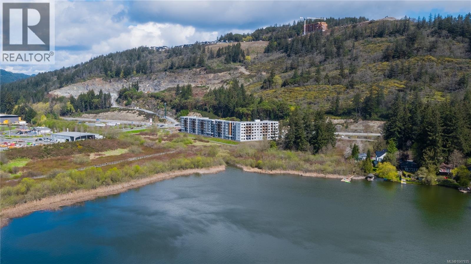 #602 1371 Goldstream Ave - 14
