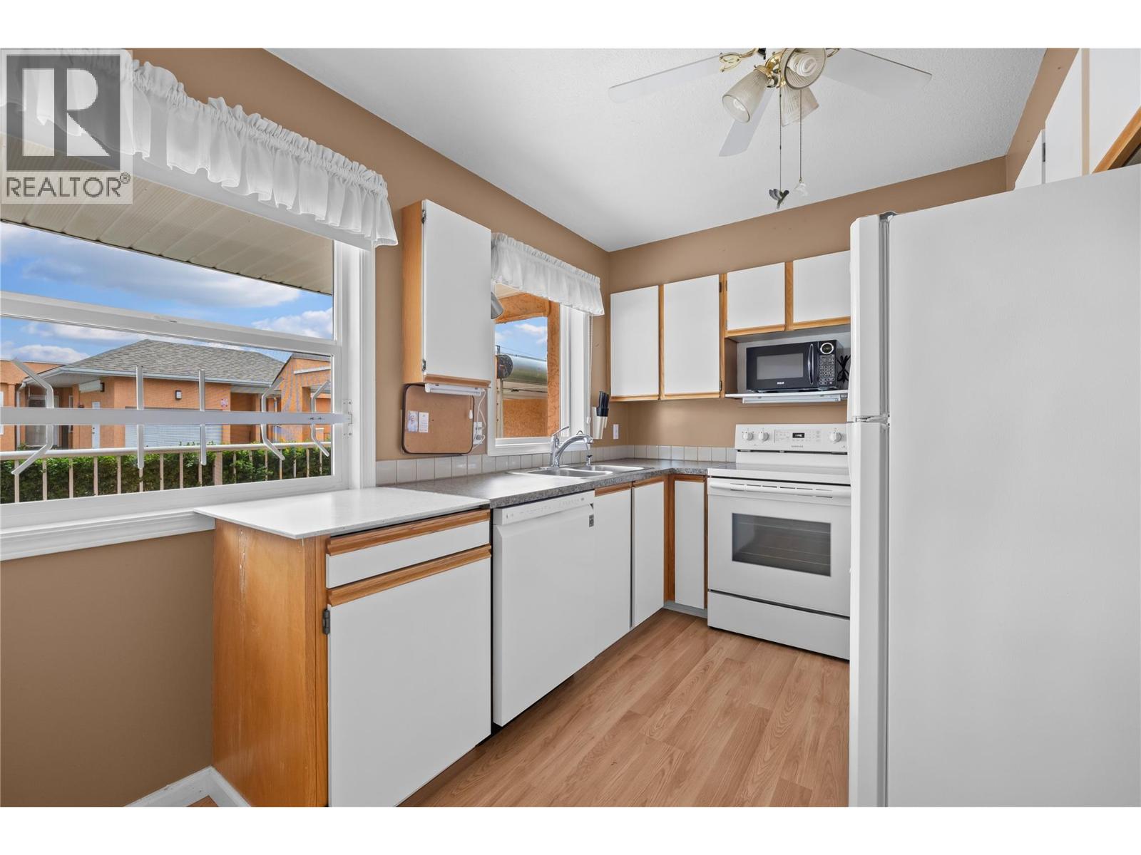 6 2433 Ingram Road, Westbank
