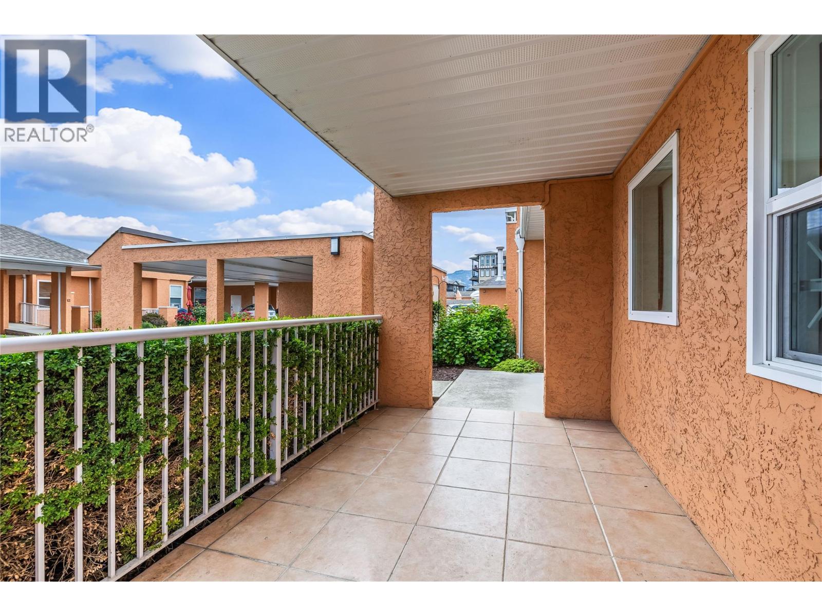 6 2433 Ingram Road, Westbank
