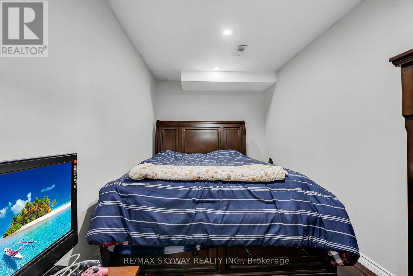 6214 MIRIAM WAY - Image 42