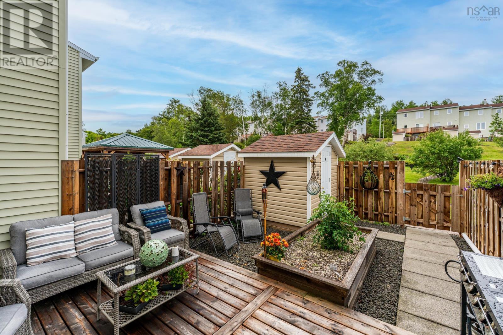 Property 23 of 29 of 517 Harbour View Crescent