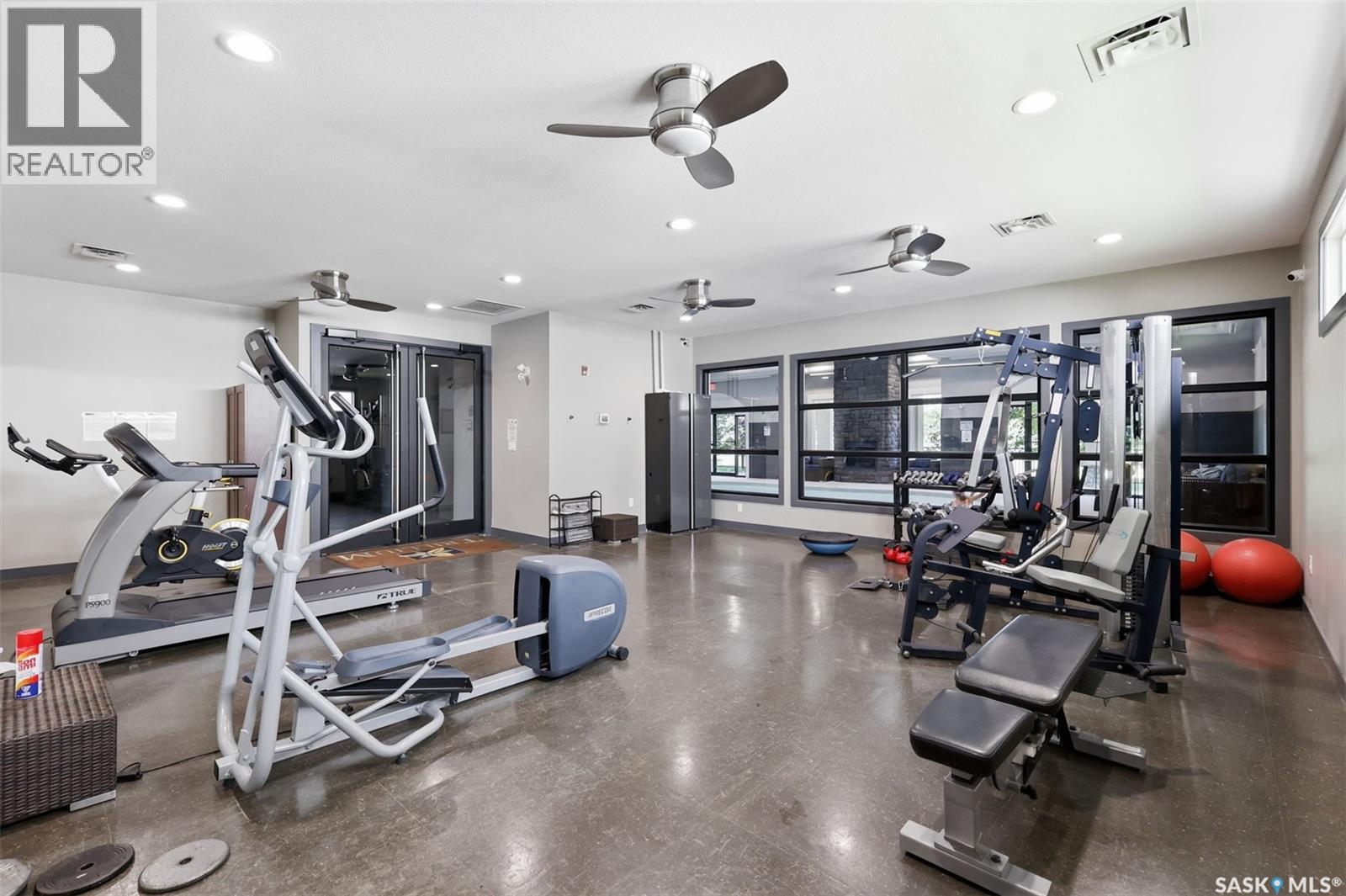 #104A 415 Hunter ROAD - Image 33